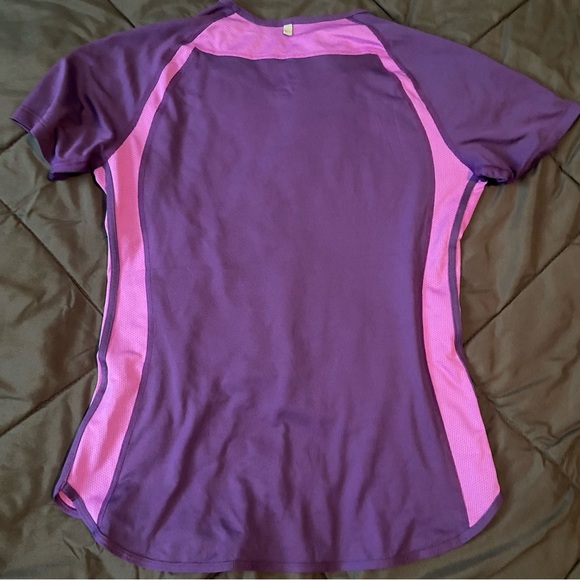 Nike DriFit T-Shirt - Picture 2 of 4